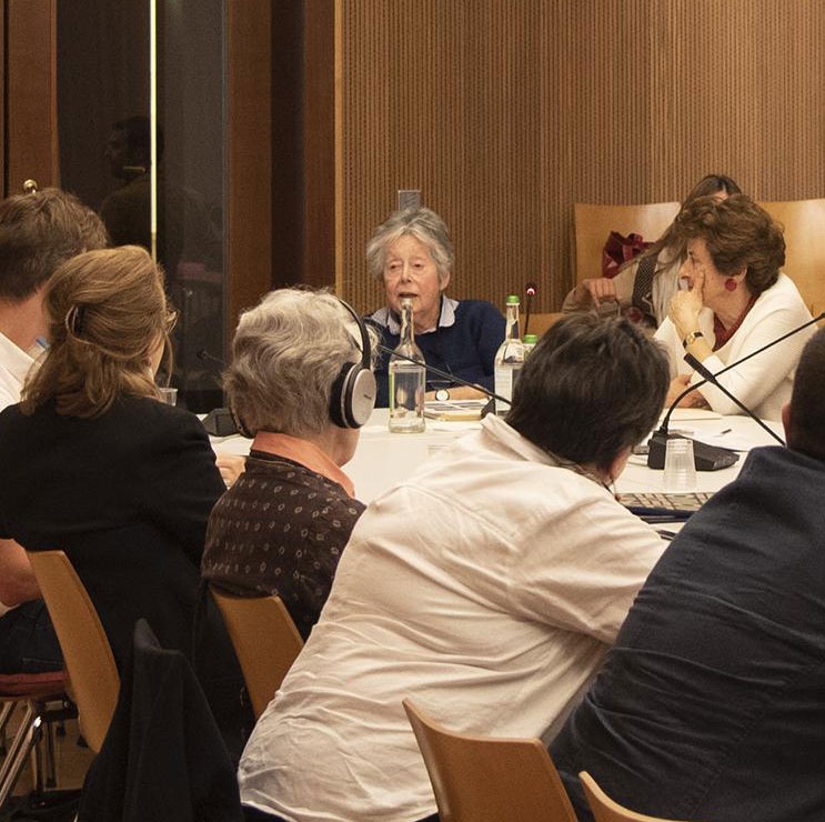 Research Associate Emiriti Eve Borsook during a conference