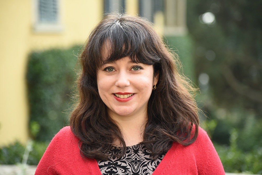 Portrait photo of Lisa Tagliaferri